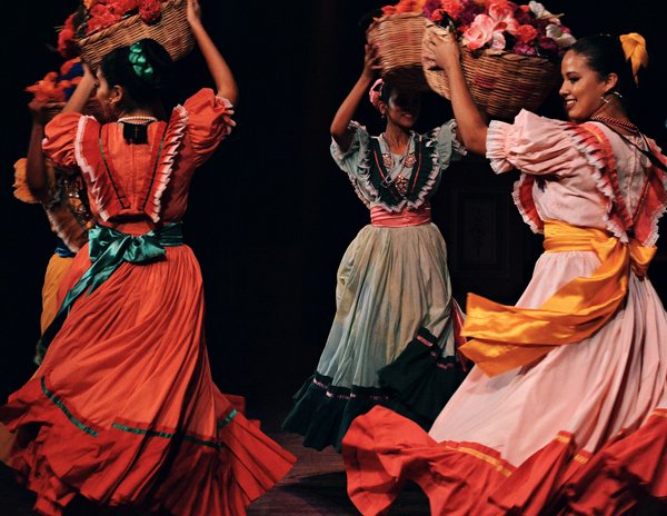 Où trouver des cours de danse traditionnelle en Espagne gratuitement?
